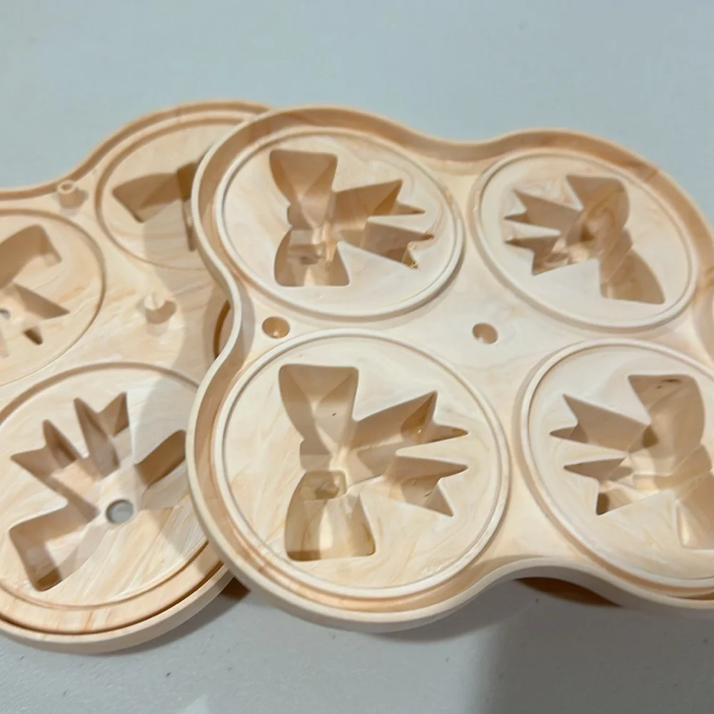 Bows & Bubbles Silicone Ice Mold in Peach